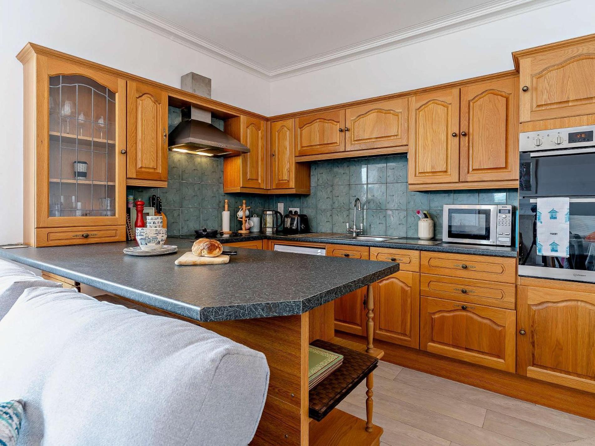 2 Bed In Tenby 82979 Ngoại thất bức ảnh